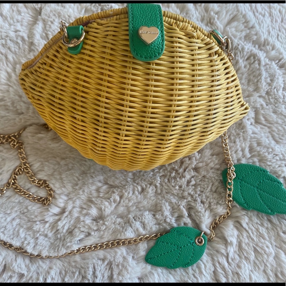 Betsy Johnson wicker lemon Crossbody bag